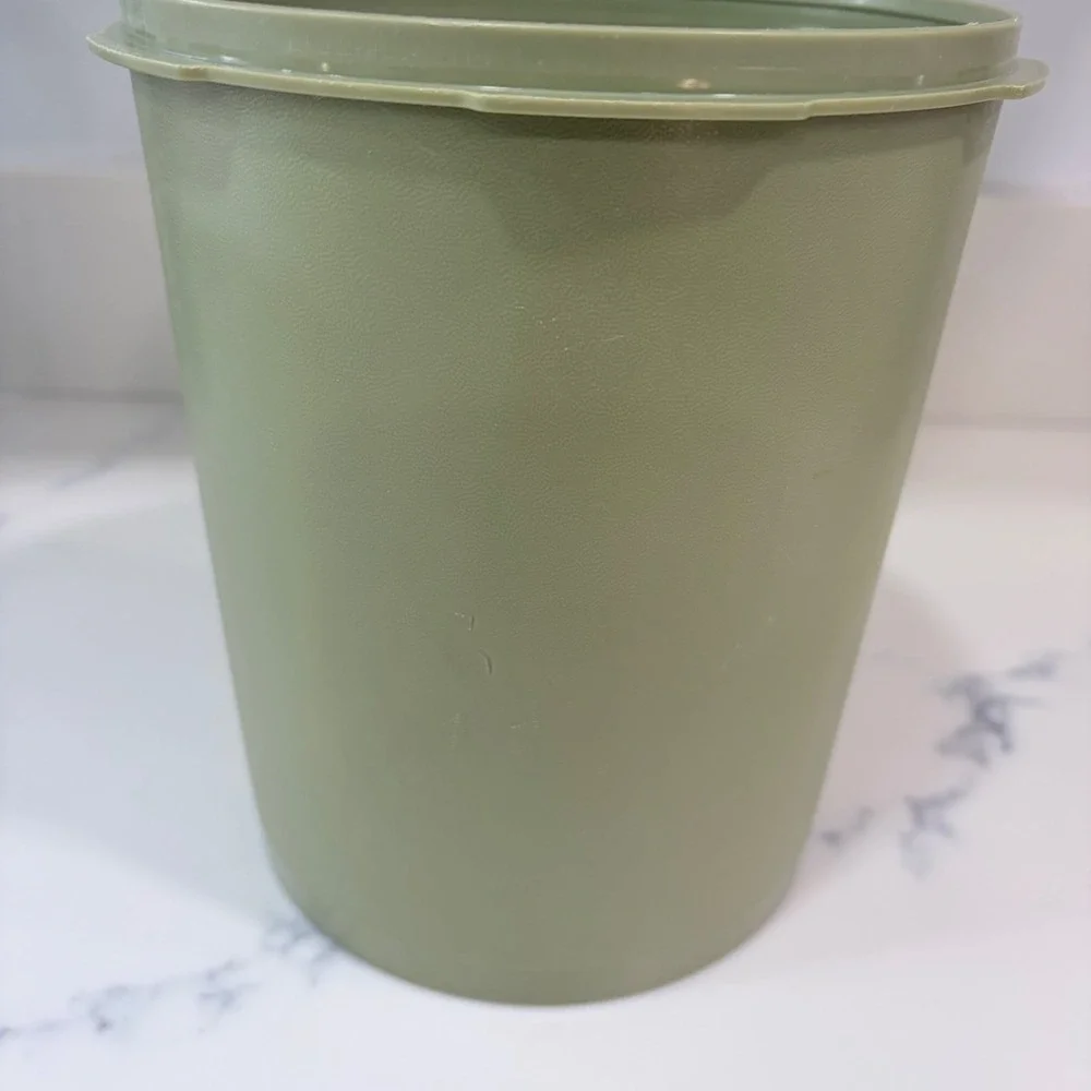 Vintage Tupperware no lid Green Sunburst Canister 807-3 Mid Century Modern